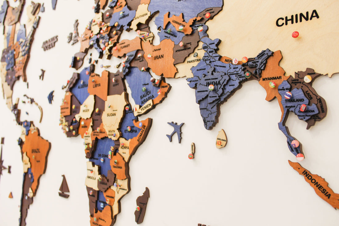 3D Wooden World Map brown & Blue
